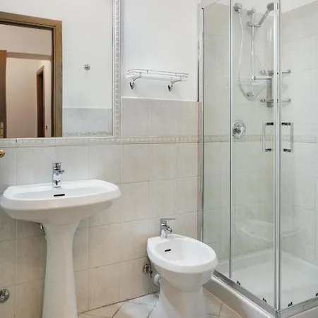 Colosseum Monti Large Flat アパート *