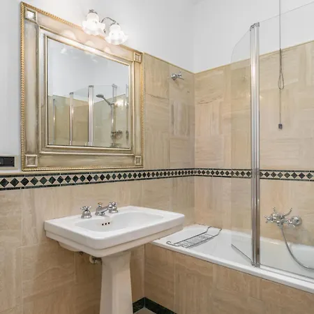 Colosseum Monti Large Flat *